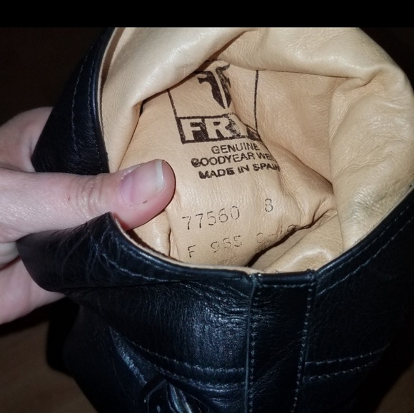 Frye - Picture 4 of 5